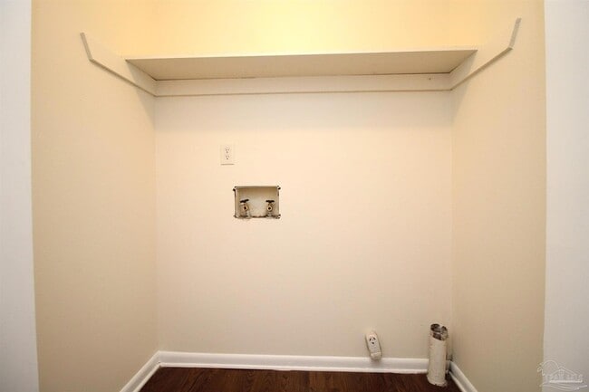 Building Photo - 5205 Charbar Dr