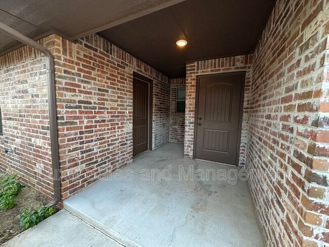 Building Photo - 412 Chalk Hill Ct