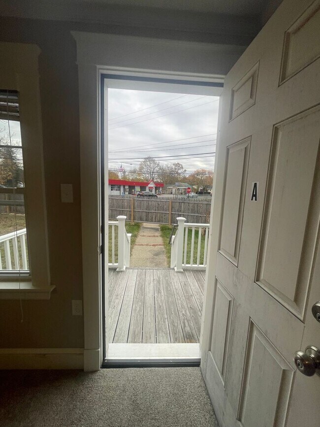 Building Photo - 3 Hanson Ridge Rd