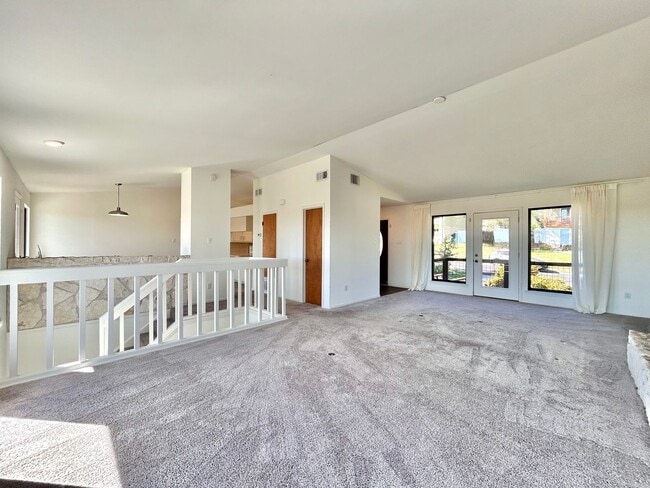 Building Photo - Greenbelt Gem Backing to Walnut Creek – Spacious 3BR Home in Prime North Austin Location