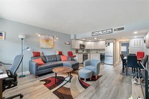 Building Photo - 1901 N Andrews Ave