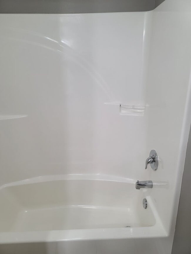 Building Photo - 3 Bedroom 2 1/2 bath Townhome for Rent in Waynesboro
