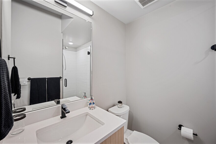 Building Photo - 3101 W 47th Ave