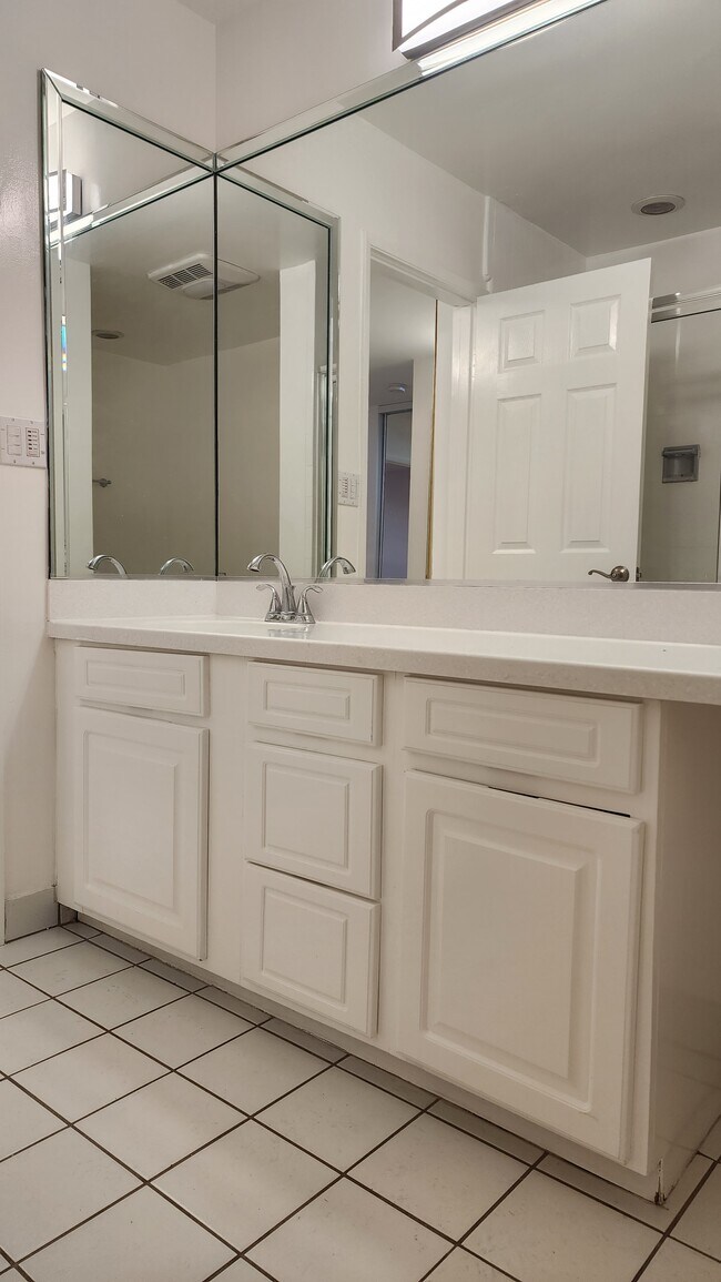 Bathroom - 303 N Swall Dr
