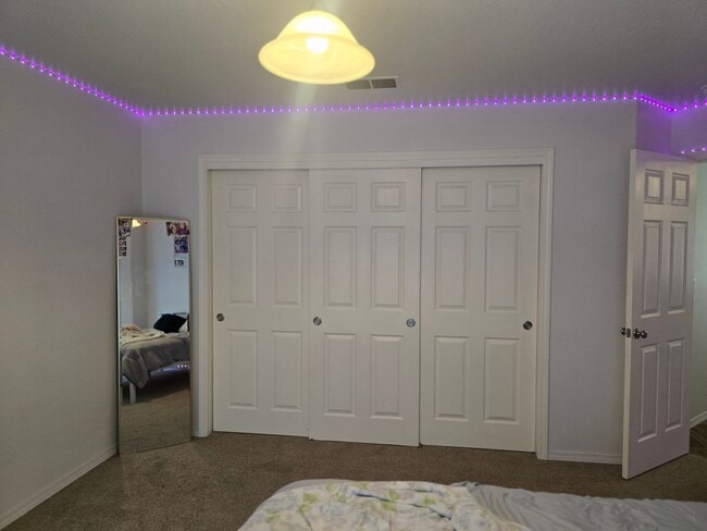 Building Photo - 3 bed 2 bath  Home for Rent in Grants Pass