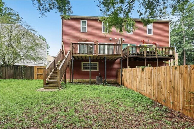 Building Photo - 3447 Kingswood Run