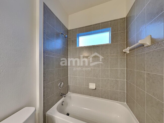 Building Photo - 8124 Diablo Ct