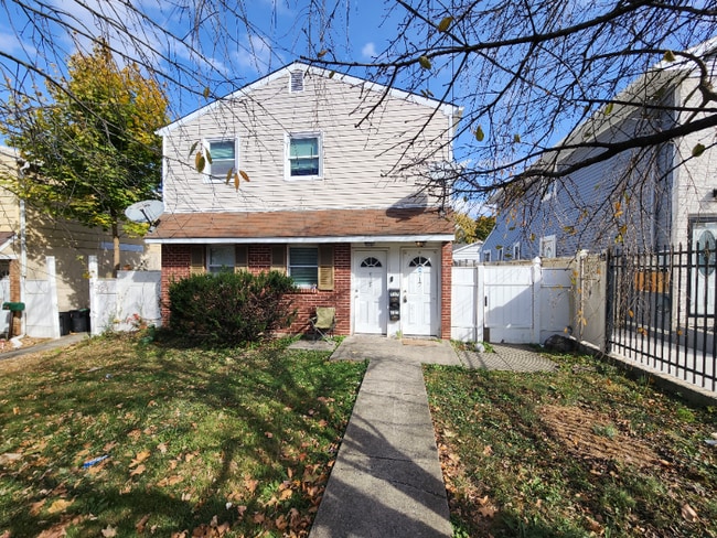 Building Photo - 715 S Filmore St