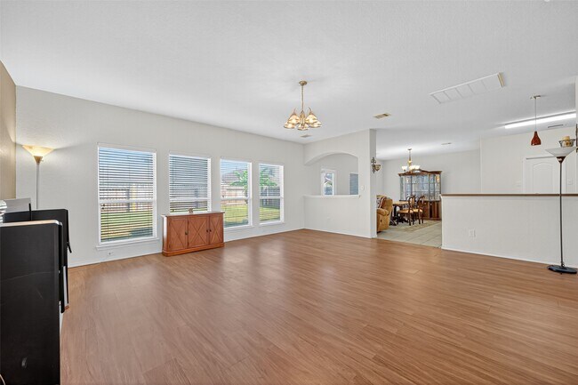 Building Photo - 21583 Rose Mill Dr