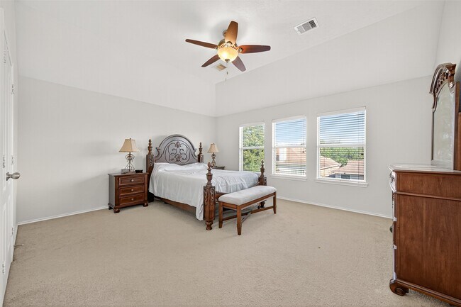Building Photo - 21583 Rose Mill Dr