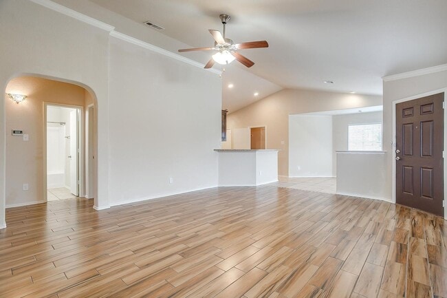 Building Photo - Amazing 3 Bed 2 Bath Rental in Alexandra Meadows- Eagle Mountain ISD- 76131
