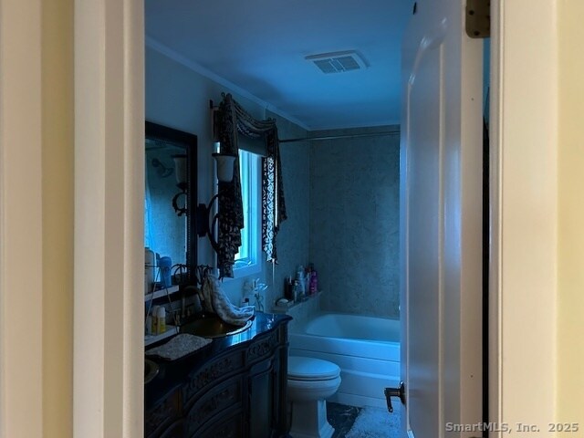 Building Photo - 24 Colonial Dr