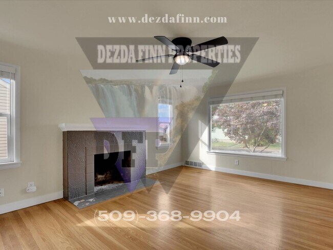 Building Photo - Newly Renovated Shadle Park Charmer Availa...