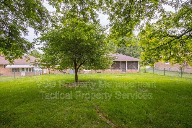 Building Photo - 6188 Cabrini Ln