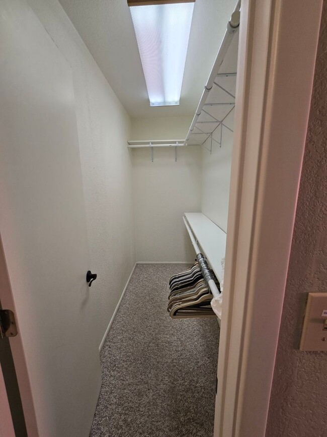 Building Photo - Furnished, 1-Year Long-Term Rental