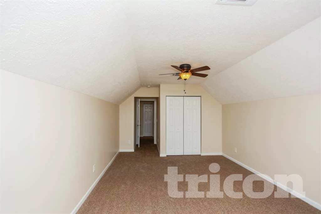 Building Photo - 612 Elderberry Way