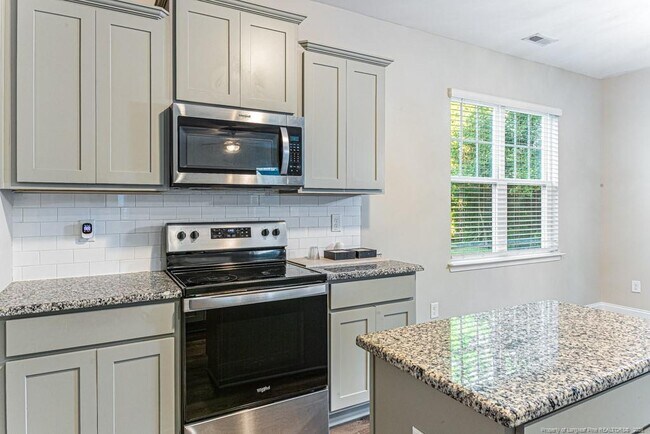 Building Photo - 2240 Mannington Dr