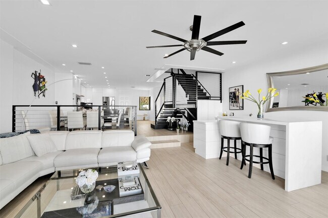 Building Photo - 1035 Boca Cove Ln