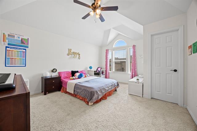 Building Photo - 1136 Chickadee Dr