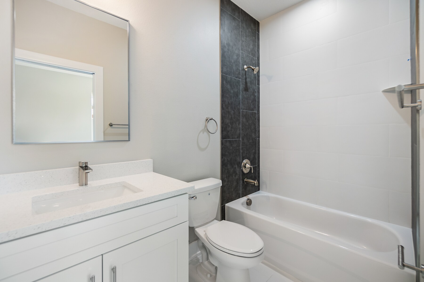 Building Photo - 2529 4th St S