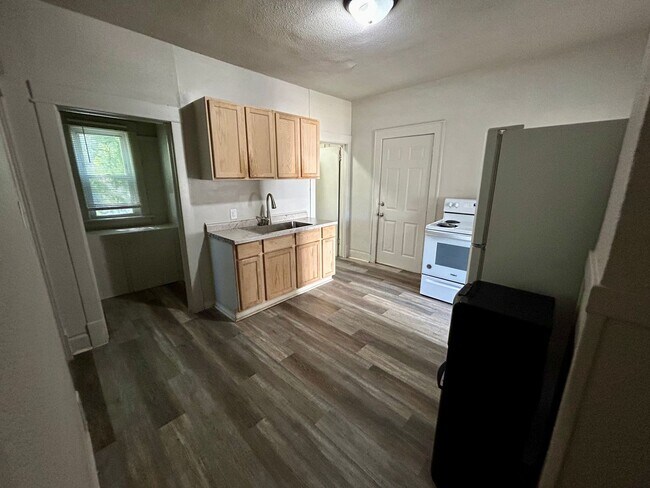 Primary Photo - 1713 51st Pl