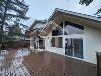 Building Photo - Charming 2-Bedroom Belfair Home