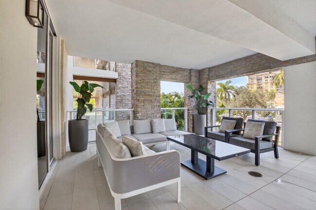 Building Photo - 200 SE Mizner Blvd