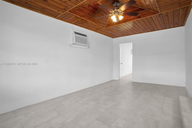 Building Photo - 6339 SW 32nd St