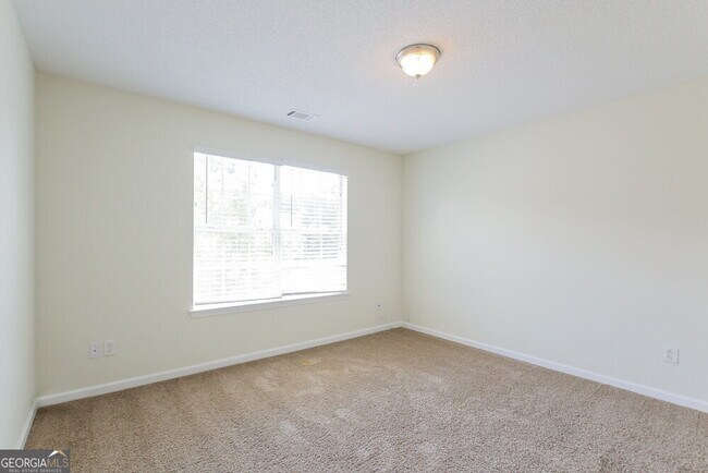 Building Photo - 516 Gristmill Ln