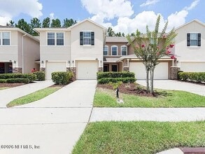 Building Photo - 5924 Bartram Village Dr