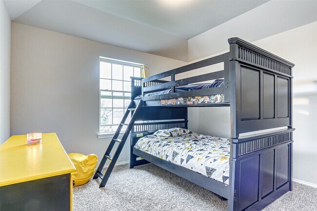 Building Photo - 7314 Saddle Tree Dr