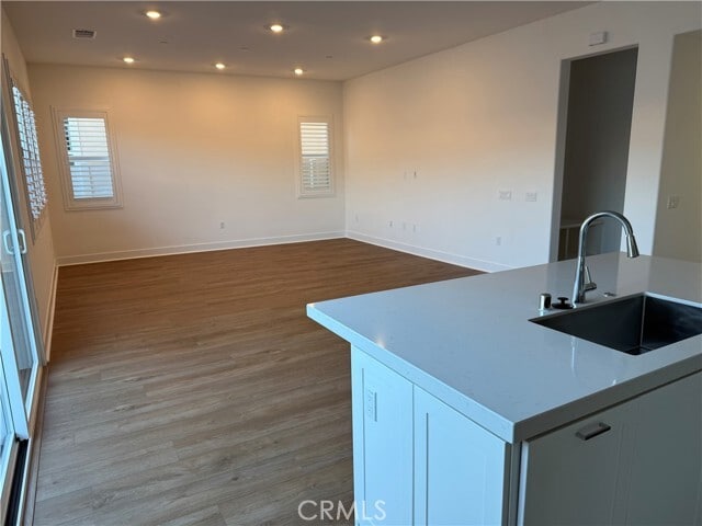 Building Photo - 1204 Hinnen Ave