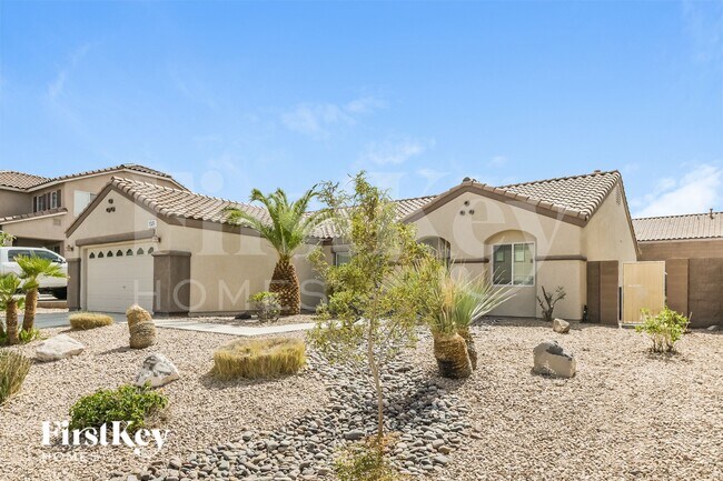 Building Photo - 1049 Silver Star St