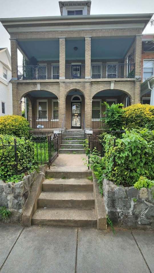 Building Photo - 3904 8th St NW