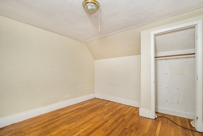 Building Photo - 14-16 Edith Ave-