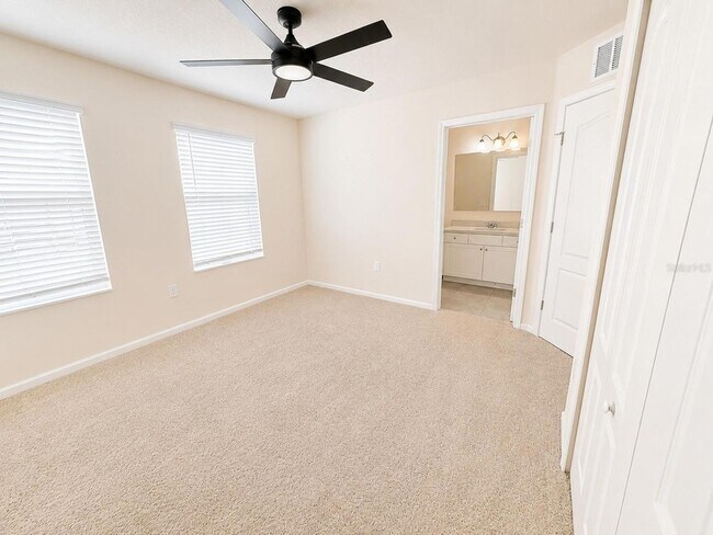 Building Photo - 172 Redbud Rd