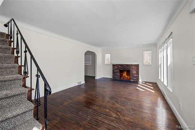 Building Photo - 16549 Washburn St