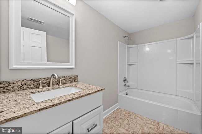 Building Photo - 915 Cypress Point Cir