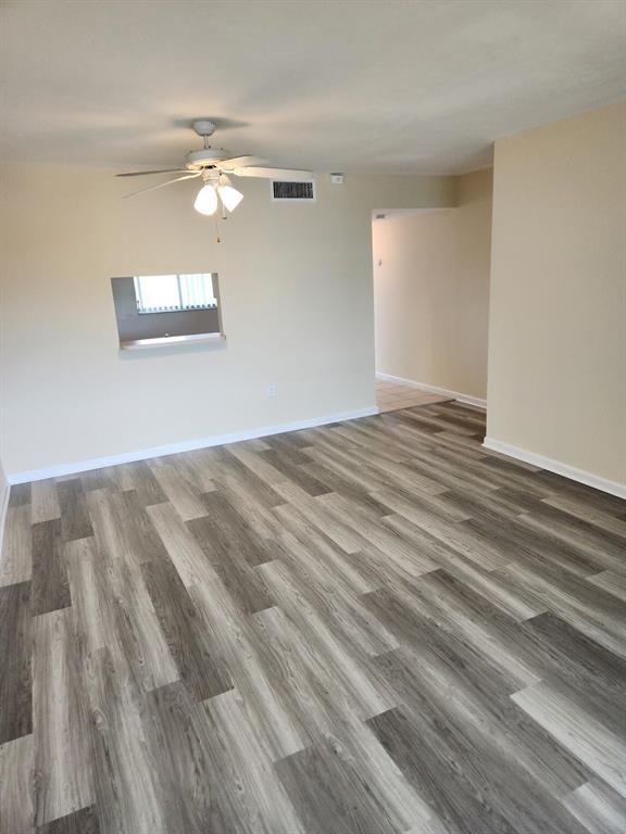 Building Photo - 731 N Pine Island Rd