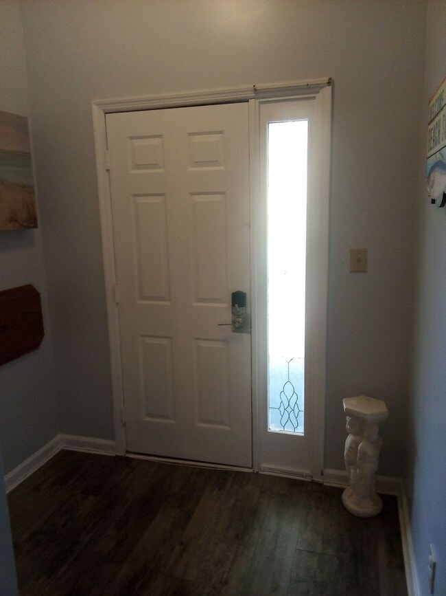 Building Photo - Golf Colony VII Unit 20 J