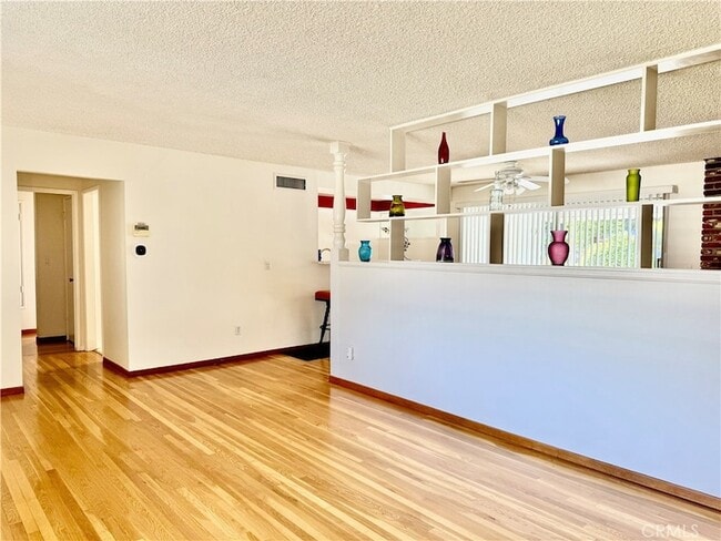 Building Photo - 11543 Swinton Ave