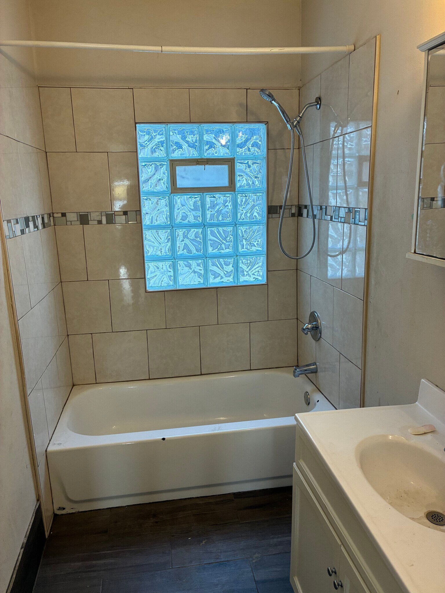 Bathroom - 3700 N 15th St