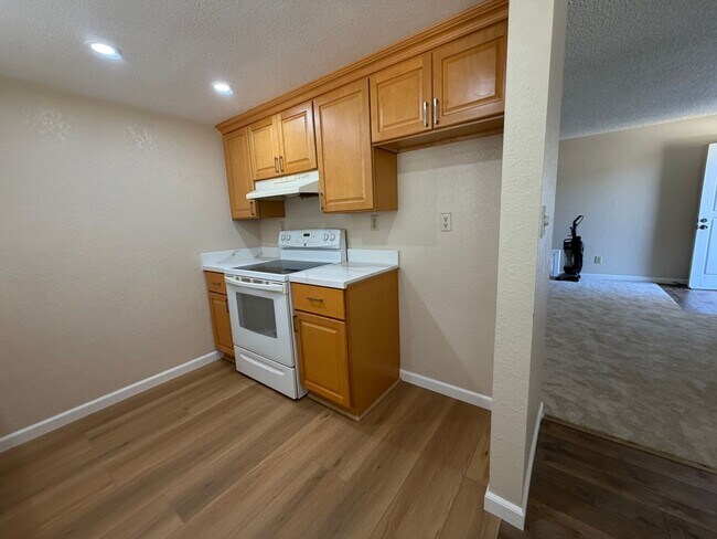 Building Photo - 8935 Rancho Grande Ct