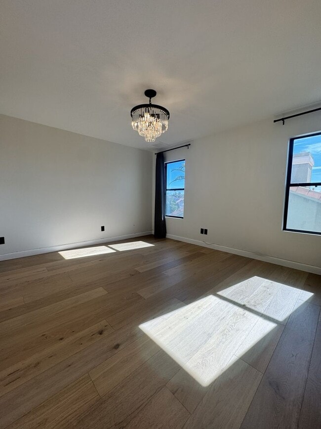 Building Photo - BEAUTIFUL 3 BEDROOM 3 BATH CORNER LOT WITH POOL AND LARGE BACKYARD NORTH SCOTTSDALE