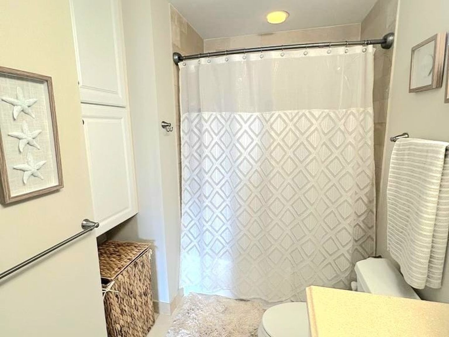 Building Photo - 195 14th St NE