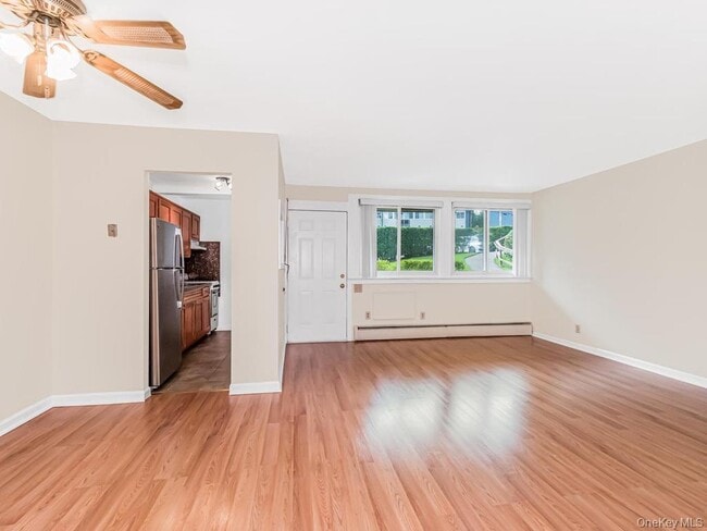 Building Photo - 9 Wyndover Woods Ln