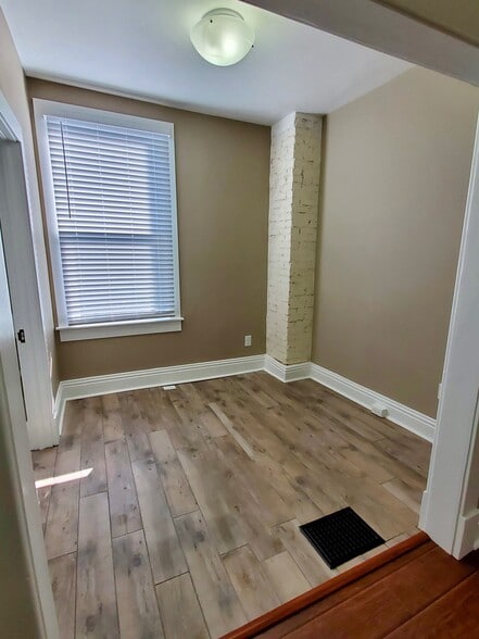 Bonus Room/Office - 2529 Charlotte St