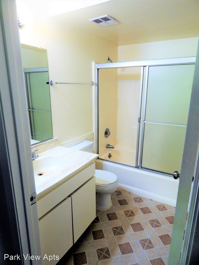 Building Photo - 16350 Pebble Beach Dr