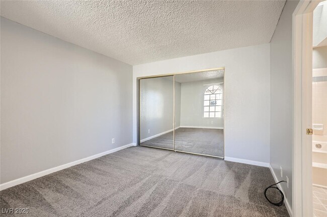 Building Photo - 2977 Juniper Hills Blvd