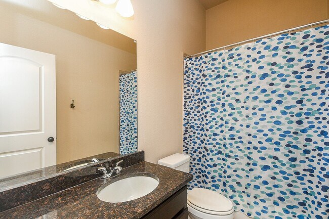 Building Photo - 2911 Village Brook Ln